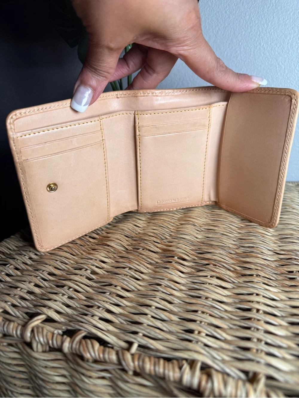 Dooney & Bourke compact dooney